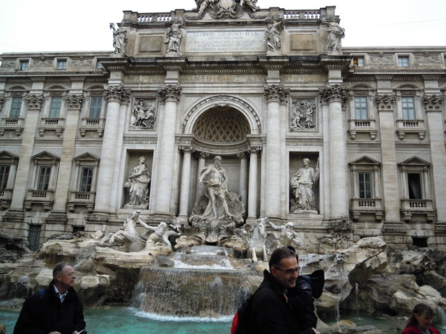 ローマの トレヴィの泉 その起源とコイン伝説 新すみな ライター 留学プレス 留学 海外生活のニュースサイト