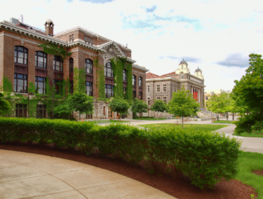 シラキュース大学留学ガイド｜偏差値やランキングは？学部・学費まで解説！