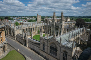 オックスフォード大学